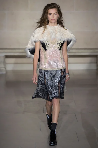 Look 42